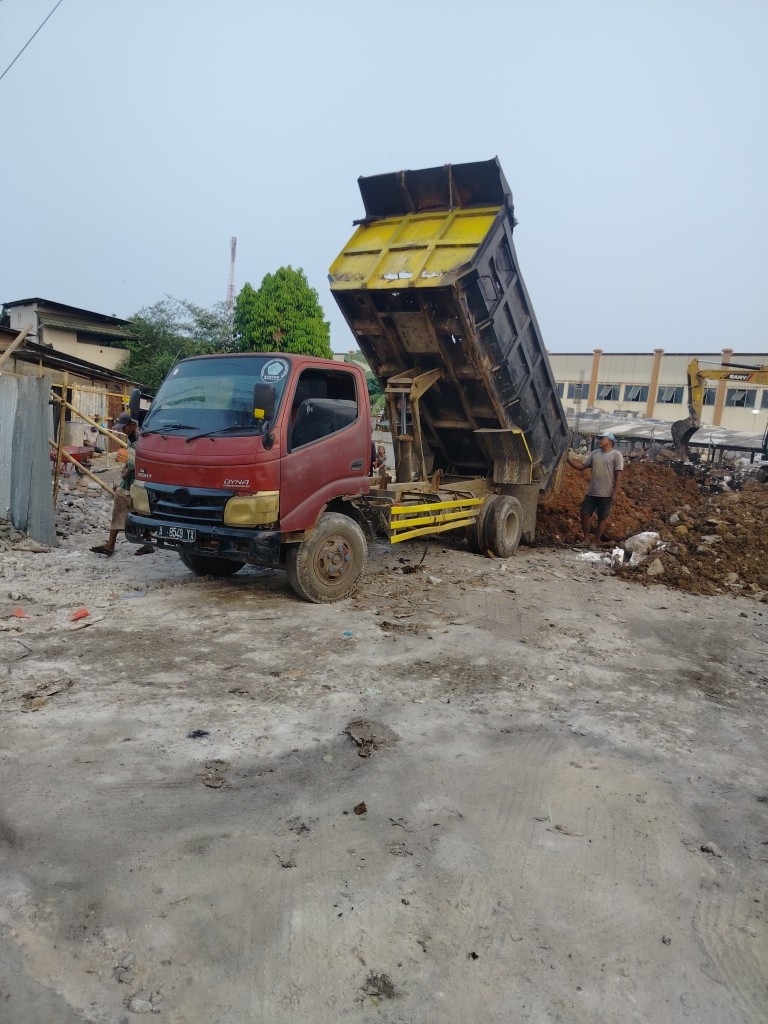 Viral ! Proyek Pengurukan untuk Minimarket di Tangerang Diduga Langgar UU Tata Ruang dan Lingkungan